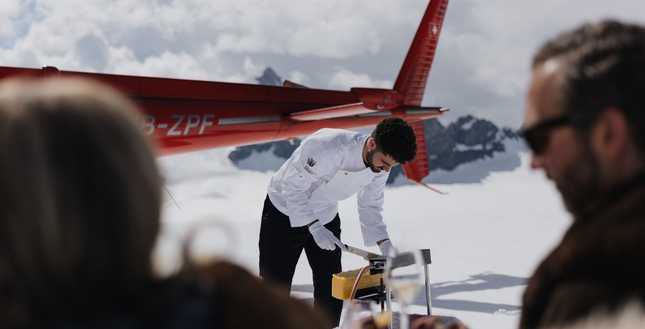 Raclette with a Difference_Couple©ronson