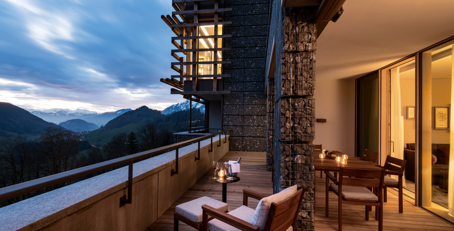 WH_Alpine_Suite_Terrace_Evening