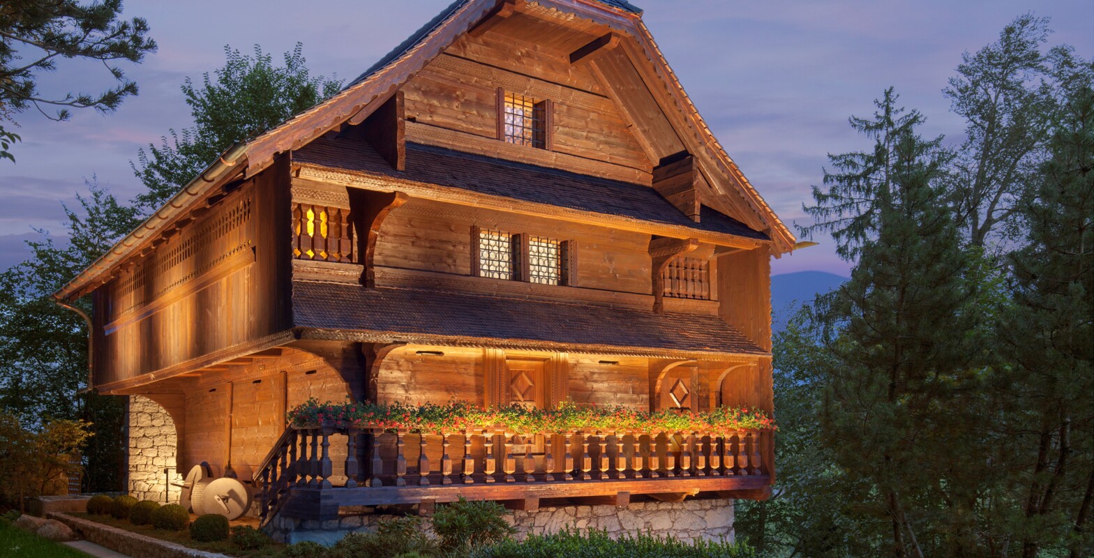 BHR_spycher_events_exterior_night_01