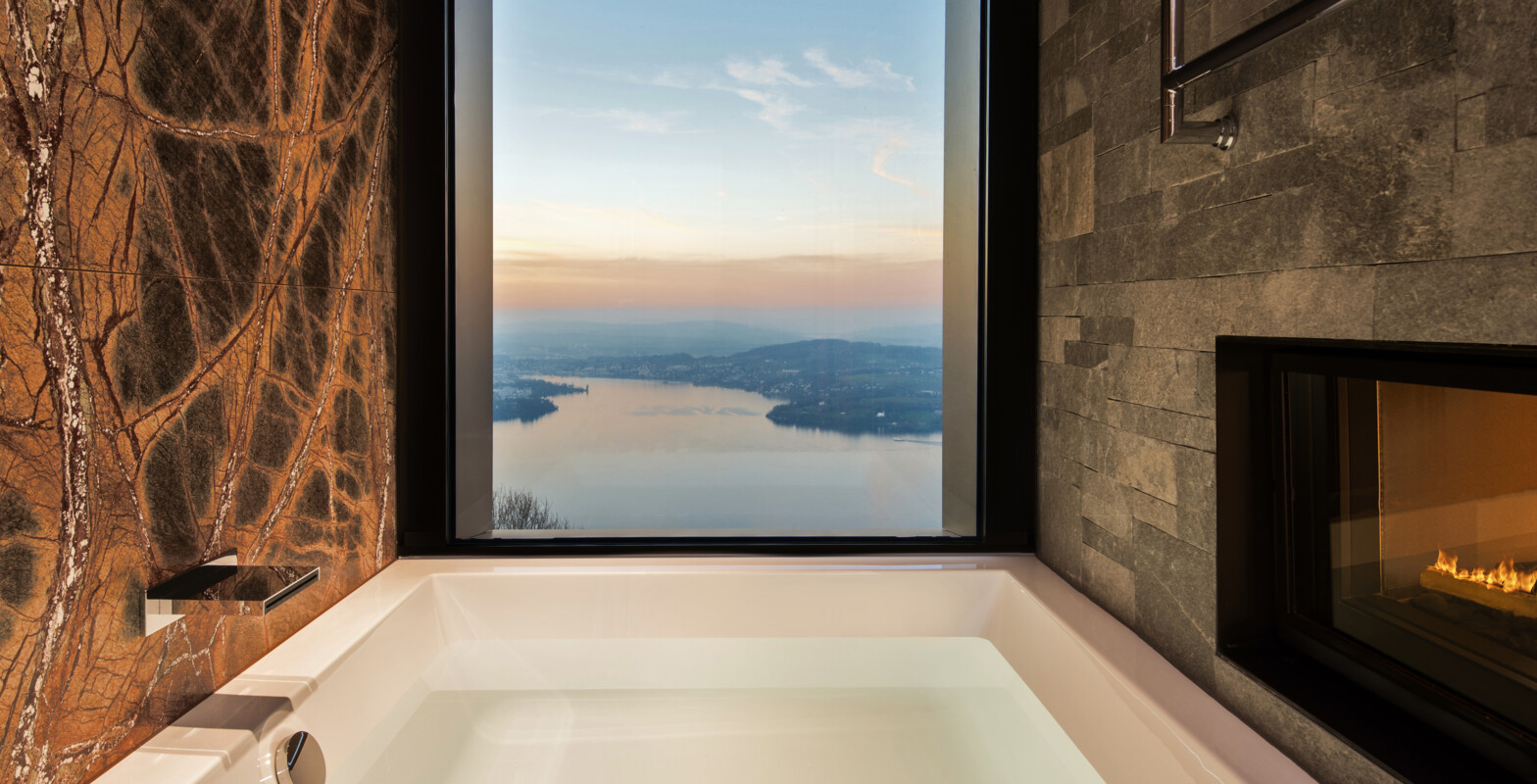 BH_Spa Suite_Bathtub