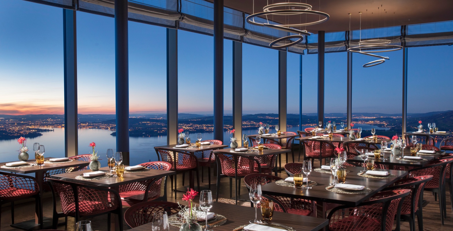 BH_Spices_Main Dining Room_Lake Lucerne_Sundown