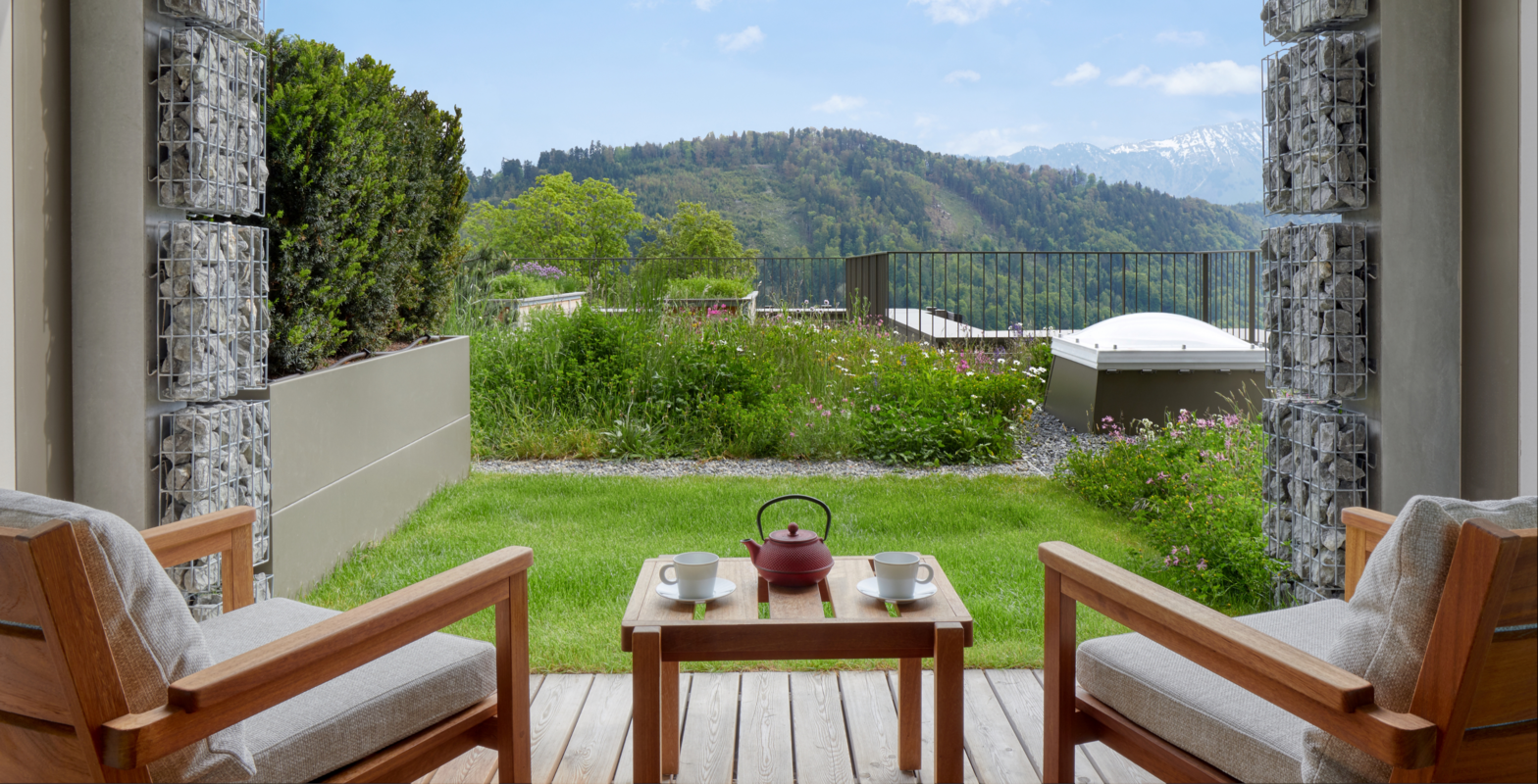 WH_Deluxe_Balcony_Room_13_JA