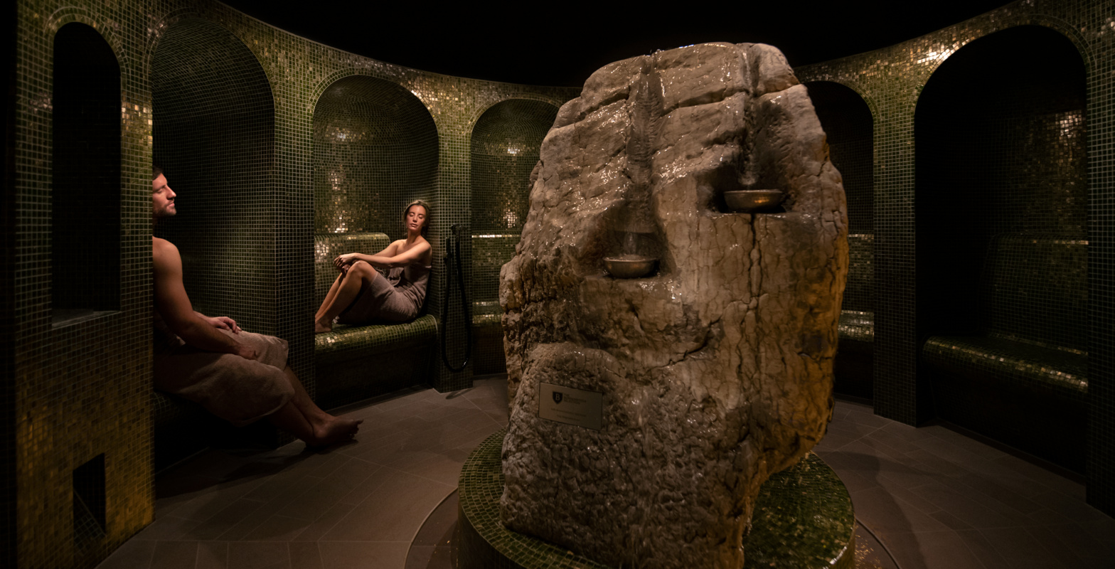BH_alpine spa_hammam_people_01