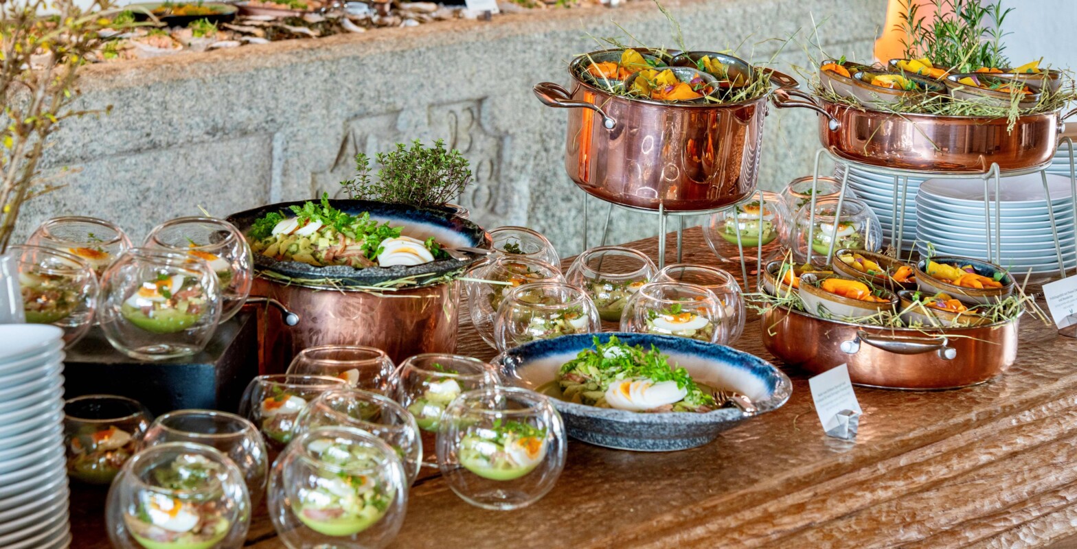 Easter_buffet_Oak_setup_4_web size_Elise Quiniou_unlimited usage rights