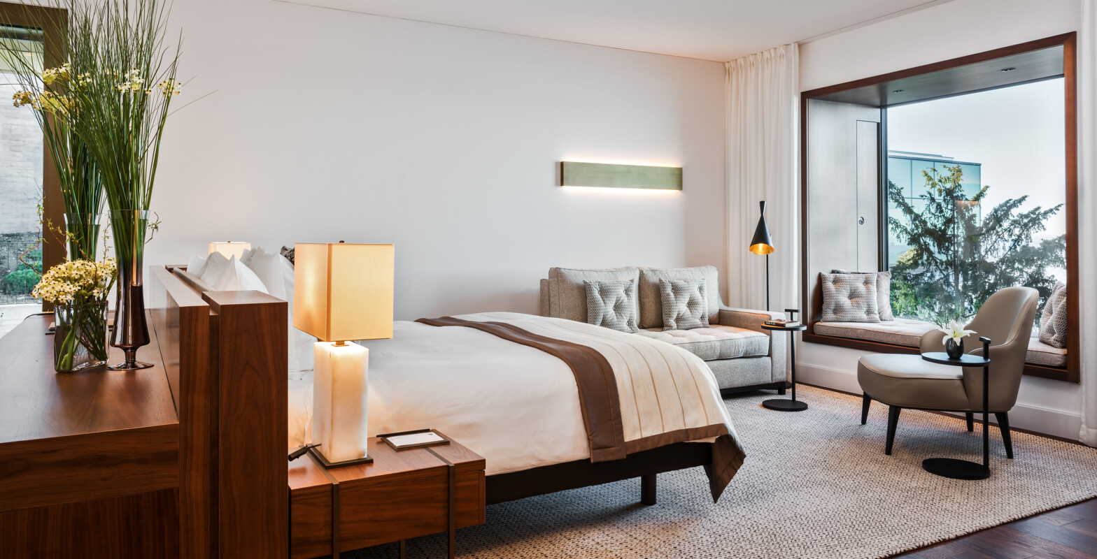 BH_Panoramic Suite_Bedroom