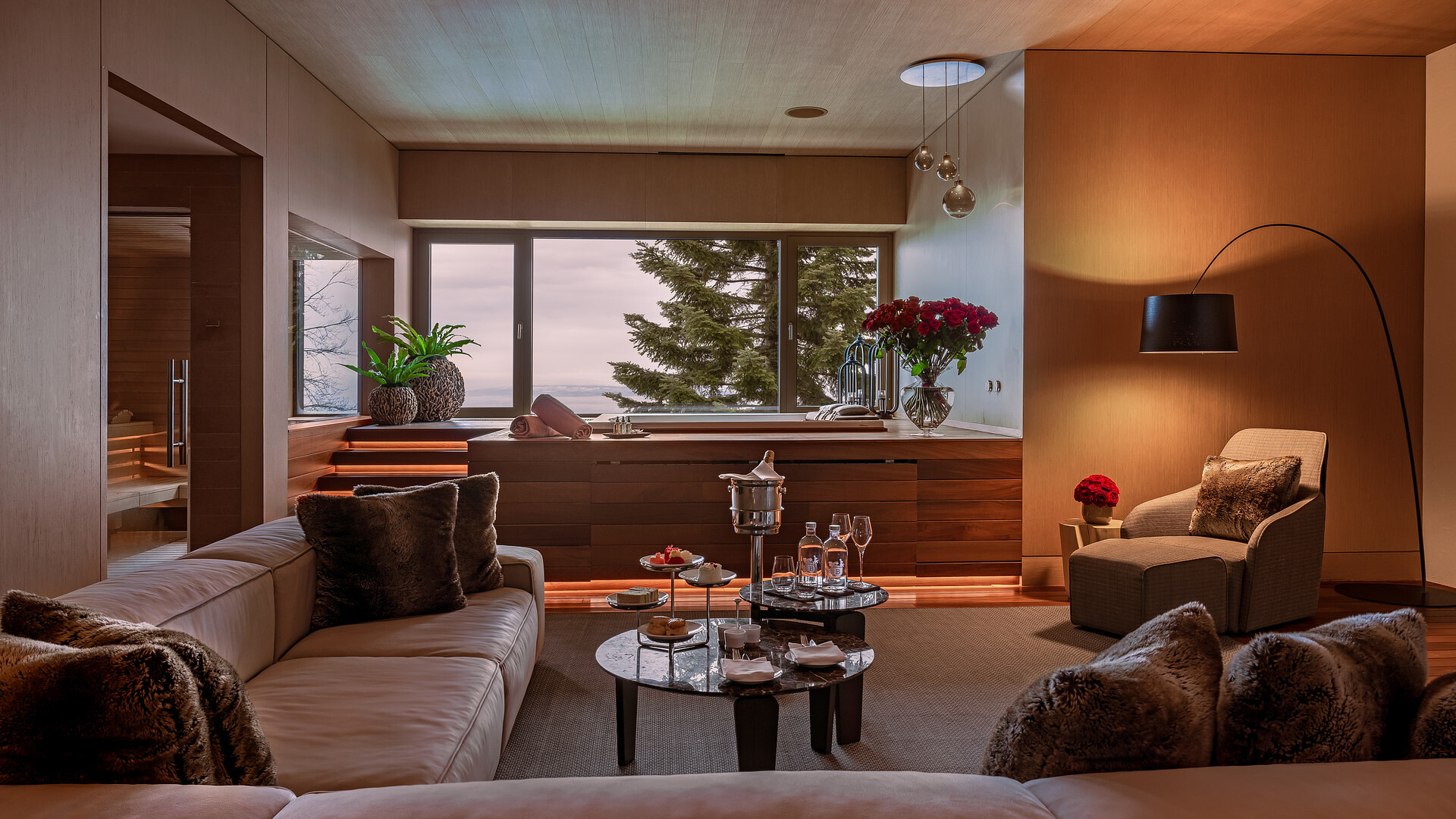 Valentine\'s day_Private Spa Suite_Patrick Usseglio_unlimited usage rights
