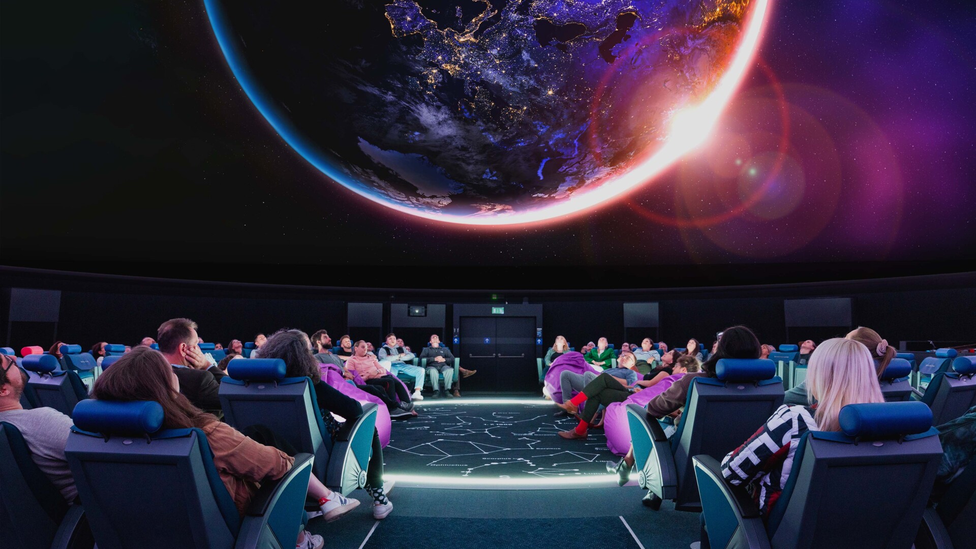 Planetarium_Photomontage_Saal_neu_low