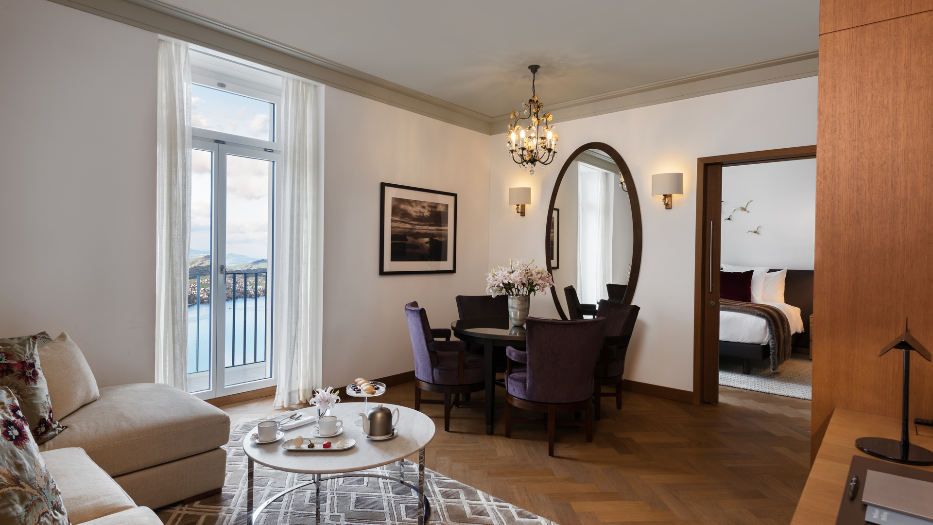Palace Hotel_Guestroom 5_Lake View Suite 5