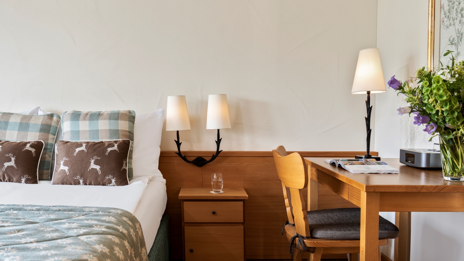 Taverne_bedroom1_RG_web