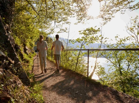Cliff Walk_summer_people_walking_John Athimaritis