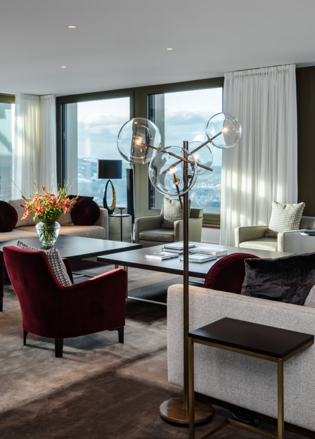 Contemporary Lake View Royal Suite