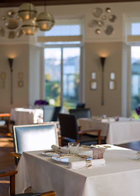 PH_Brasserie RitzCoffier_table_setup_01