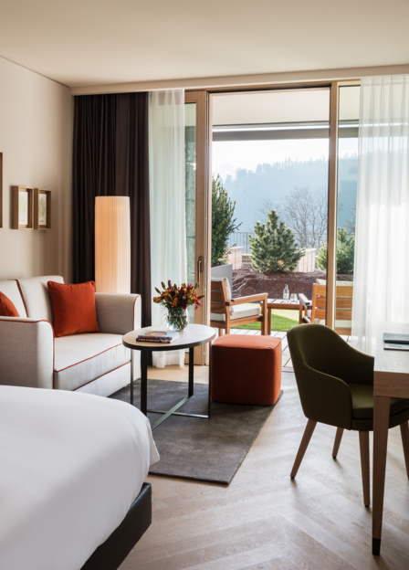 WH_Deluxe_Balcony_Room_5_RG